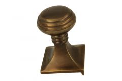 Haustürknopf Messing patiniert. Schraube von innen