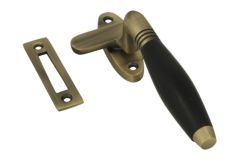 Fensterverschluss "Tonnen Design" Messing patiniert Links